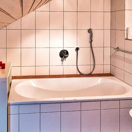 Holiday home Luxurioeses Haus Mit Pool, Nahe Schweizer Grenze Weil am Rhein